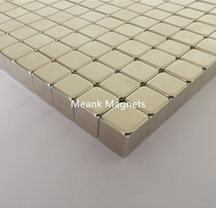 Neodymové magnety na kostky